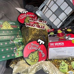 Grinch Christmas Decor Set Outdoor grinch not included